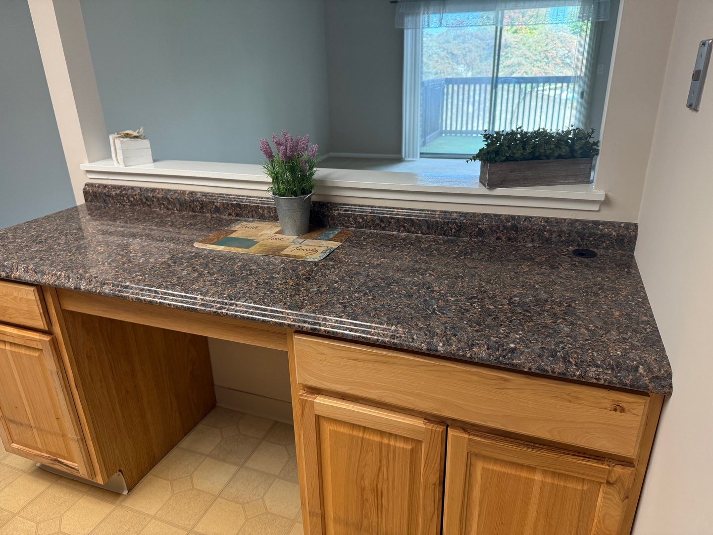 650 Whitney Court #203, Gurnee, IL 60031