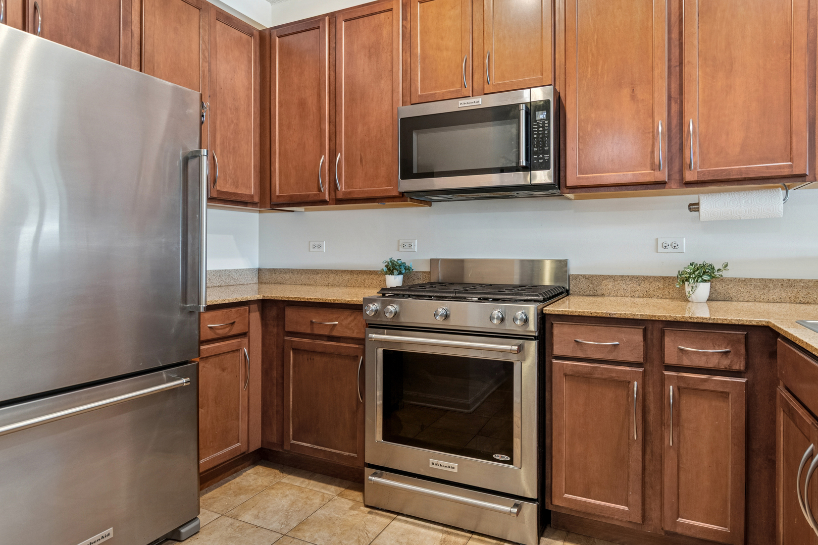 6420 Double Eagle Drive #403, Woodridge, IL 60517