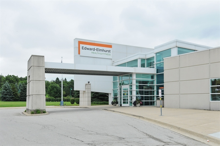 6420 Double Eagle Drive #403, Woodridge, IL 60517