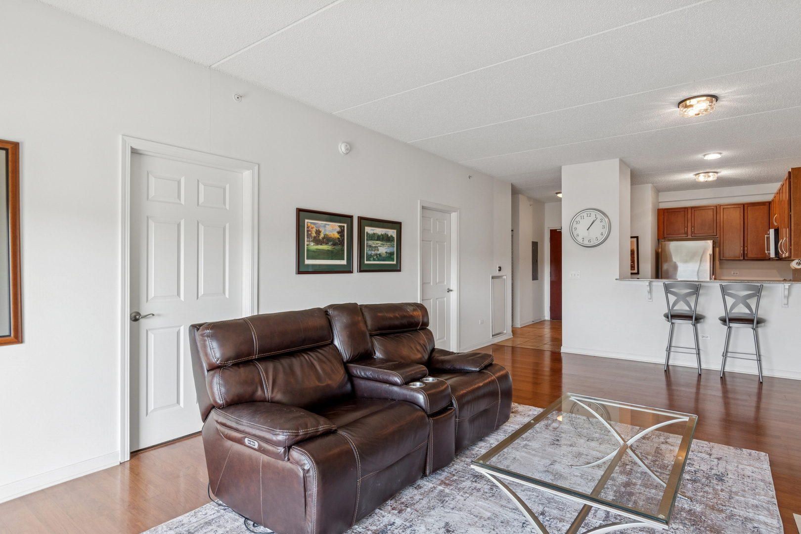 6420 Double Eagle Drive #403, Woodridge, IL 60517