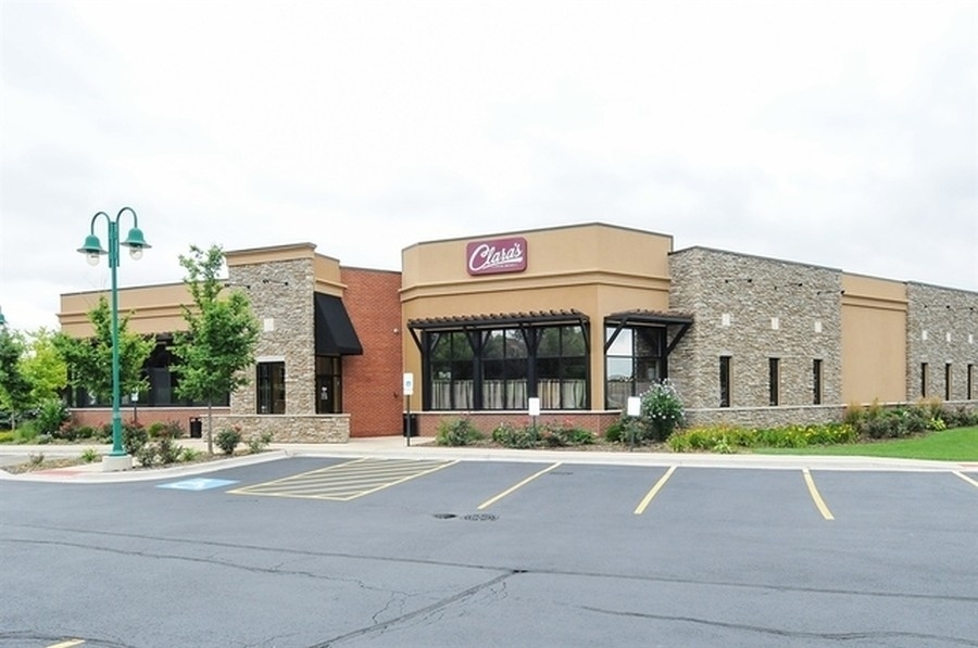 6420 Double Eagle Drive #403, Woodridge, IL 60517