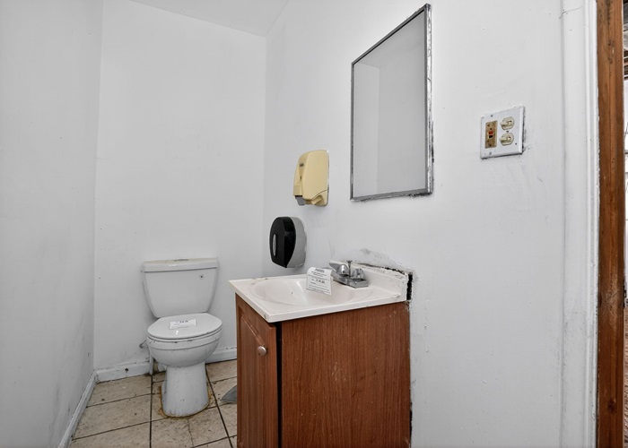 1114 W 51st Street, Chicago, IL 60609