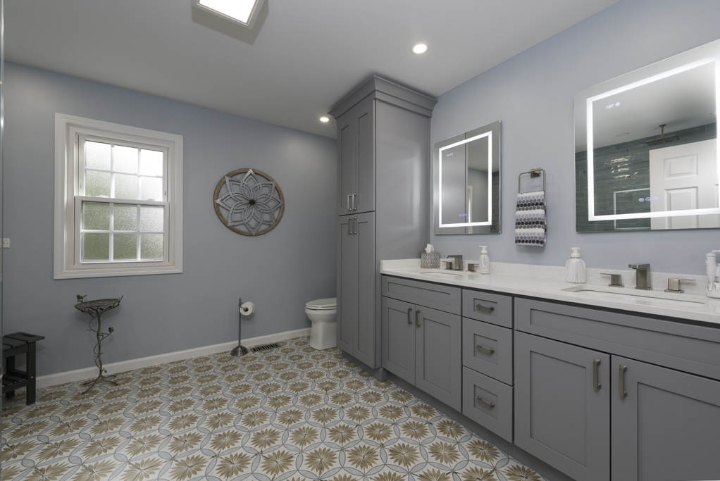 543 Long Hill Road, Gurnee, IL 60031