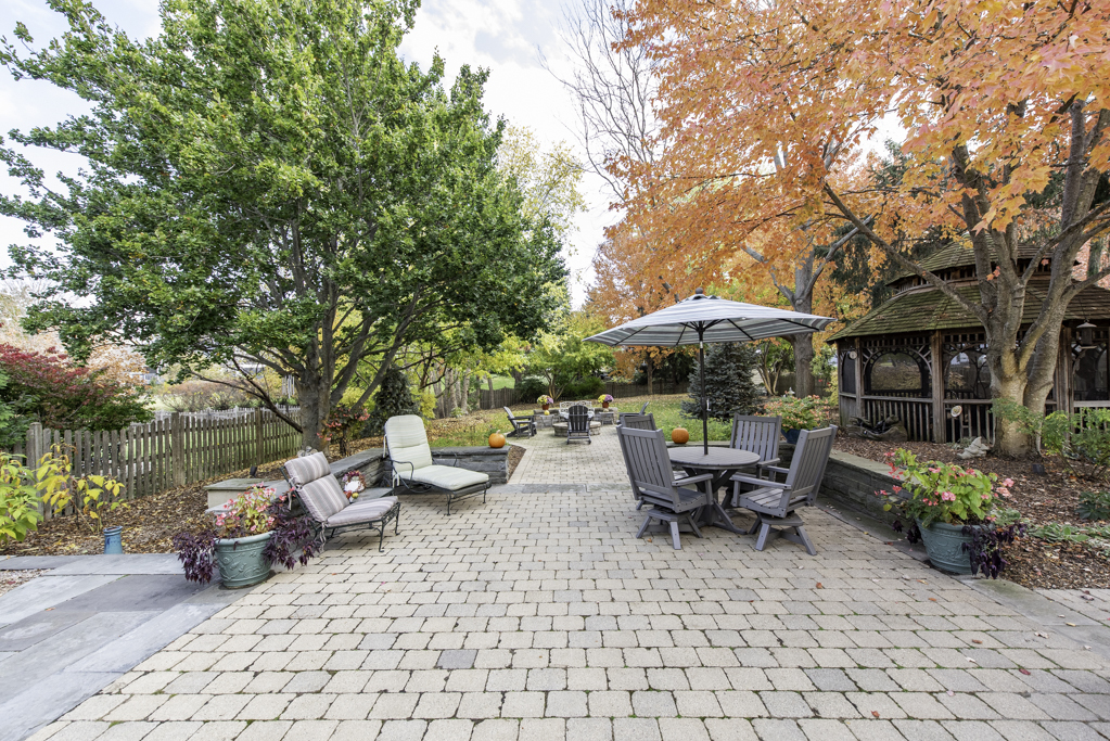 543 Long Hill Road, Gurnee, IL 60031