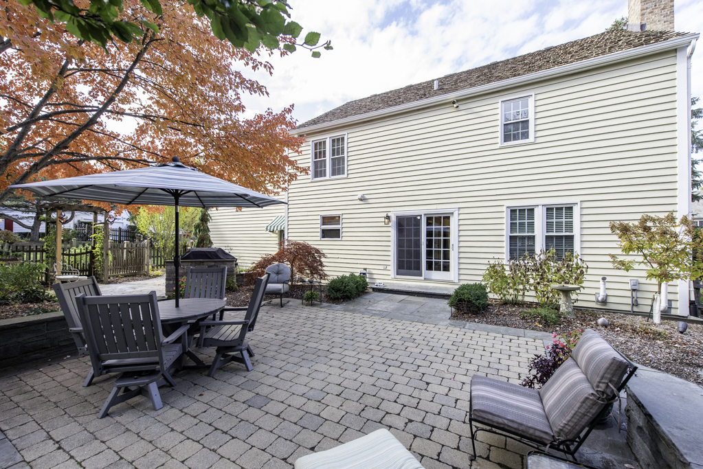 543 Long Hill Road, Gurnee, IL 60031