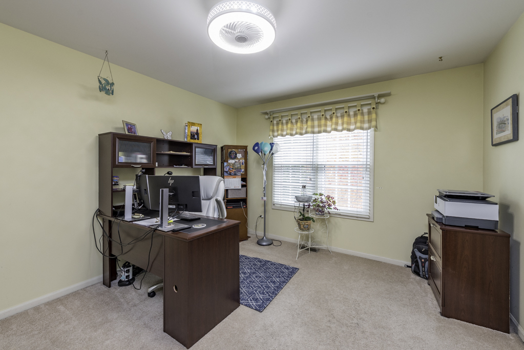 543 Long Hill Road, Gurnee, IL 60031