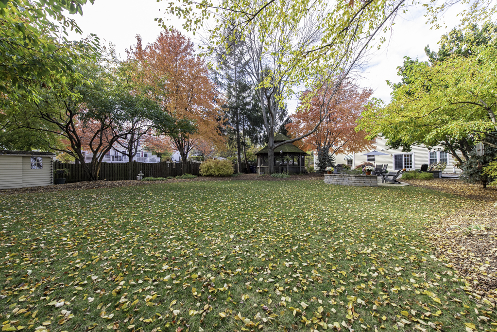 543 Long Hill Road, Gurnee, IL 60031