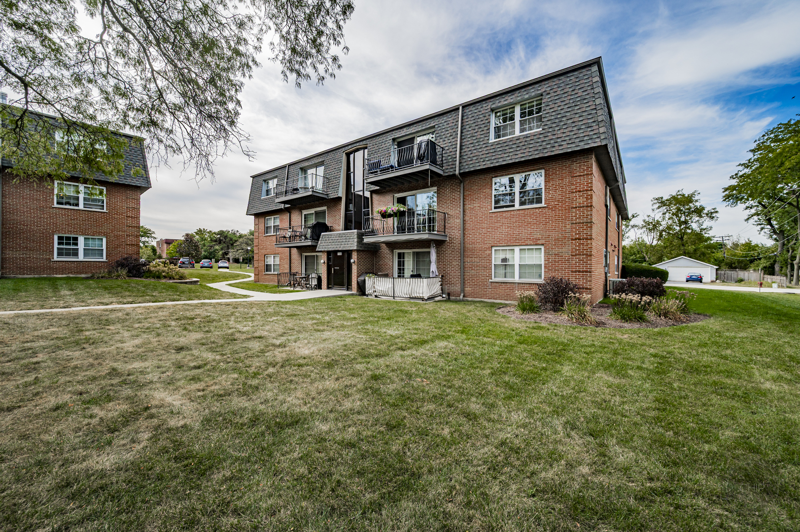 1140 64th Street #6, La Grange Highlands, IL 60525