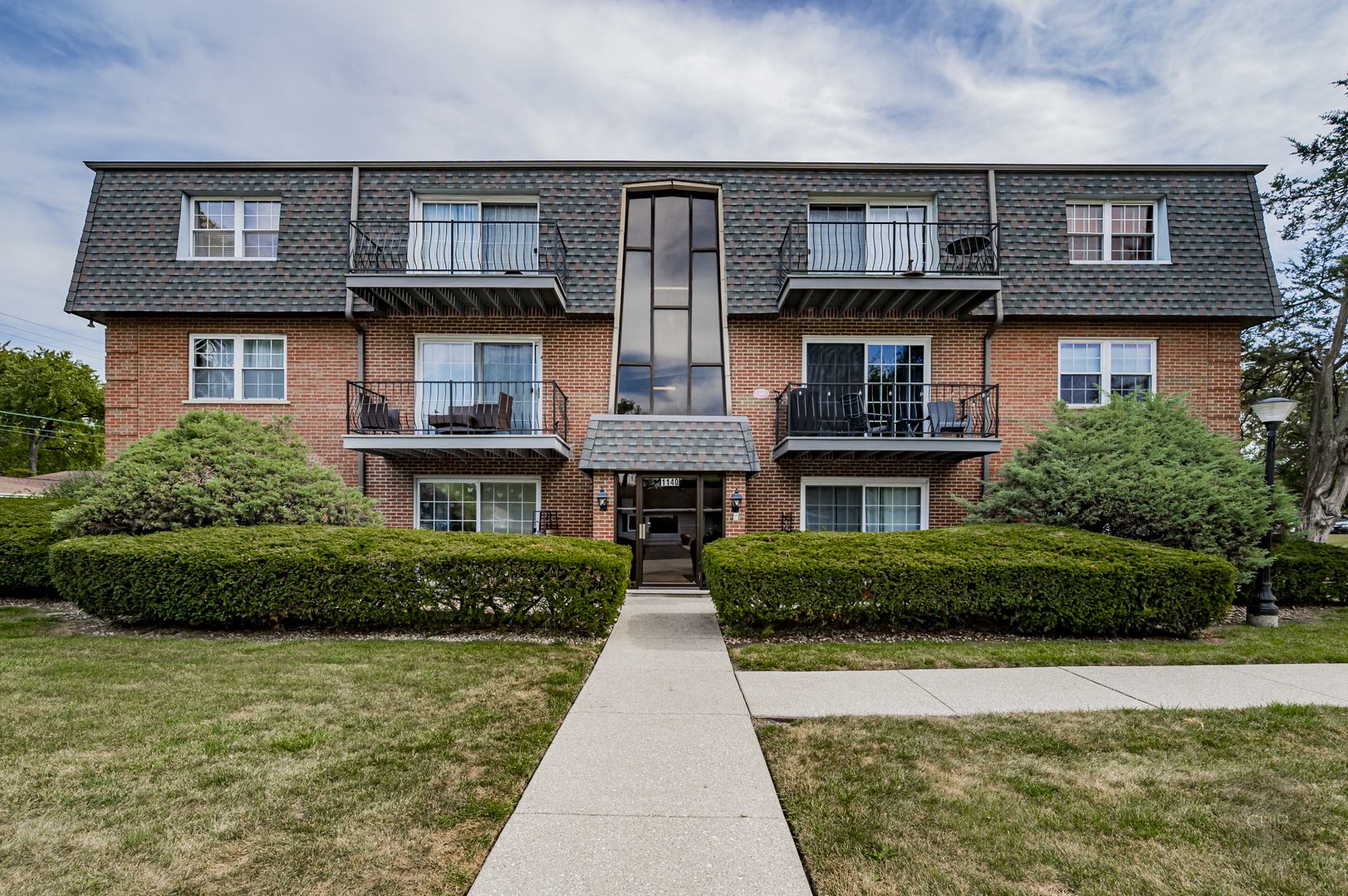 1140 64th Street #6, La Grange Highlands, IL 60525