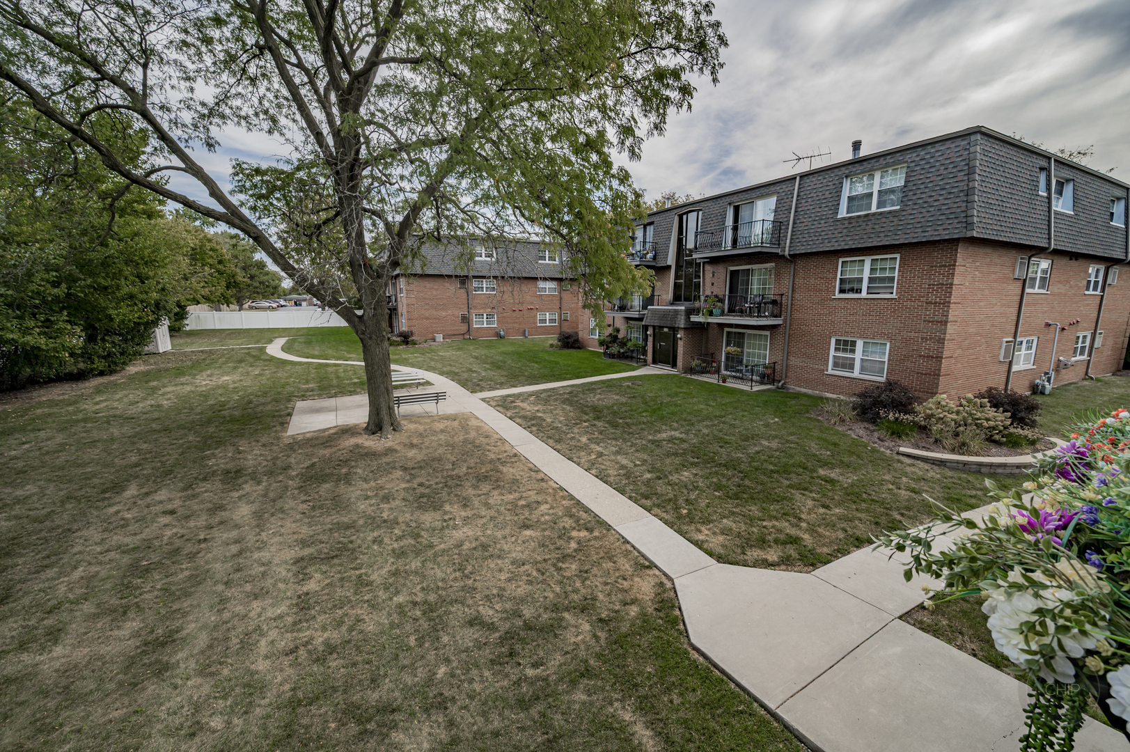 1140 64th Street #6, La Grange Highlands, IL 60525