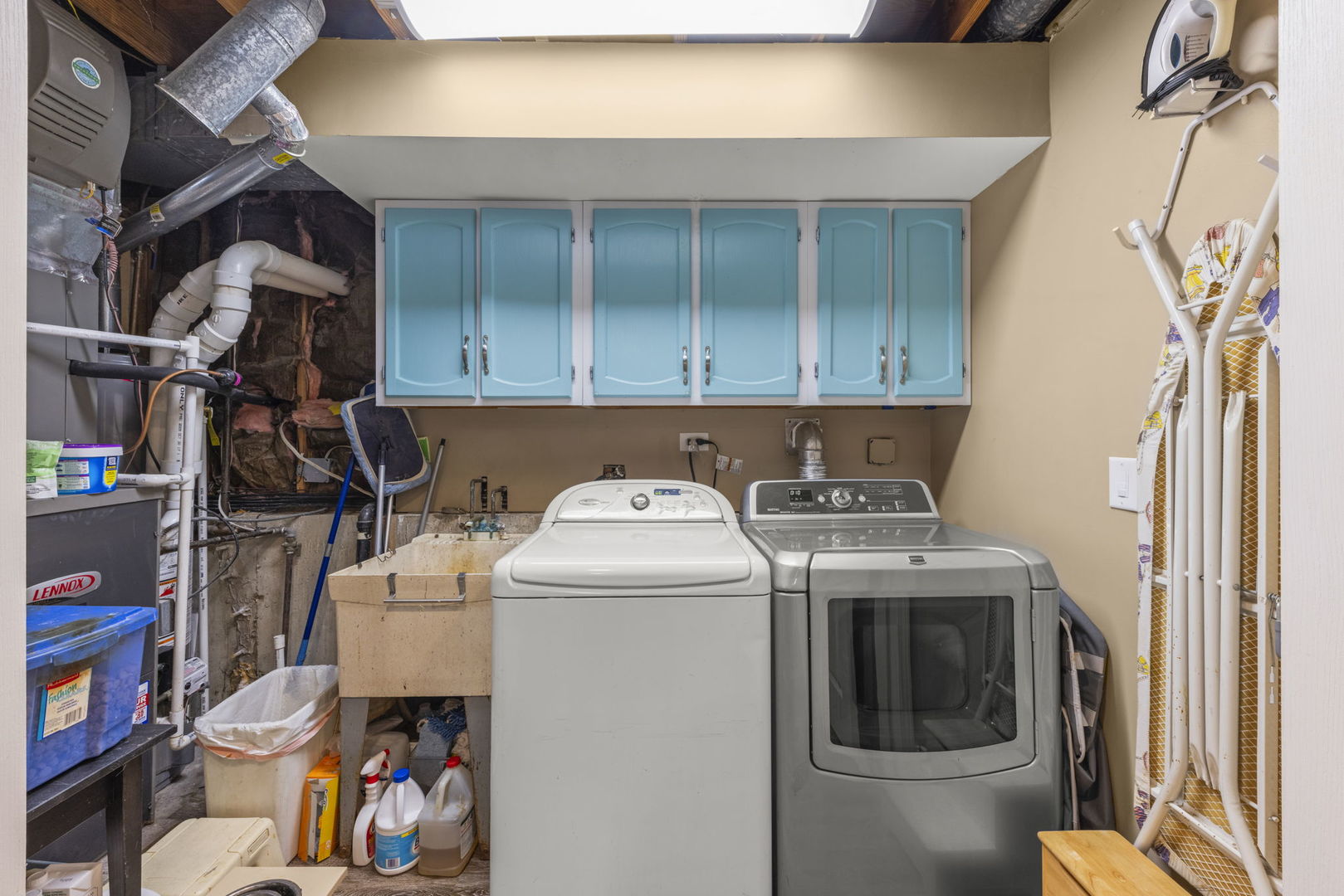 10S506 Whittington Lane, Naperville, IL 60564