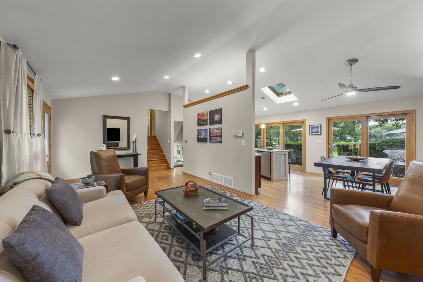 10S506 Whittington Lane, Naperville, IL 60564