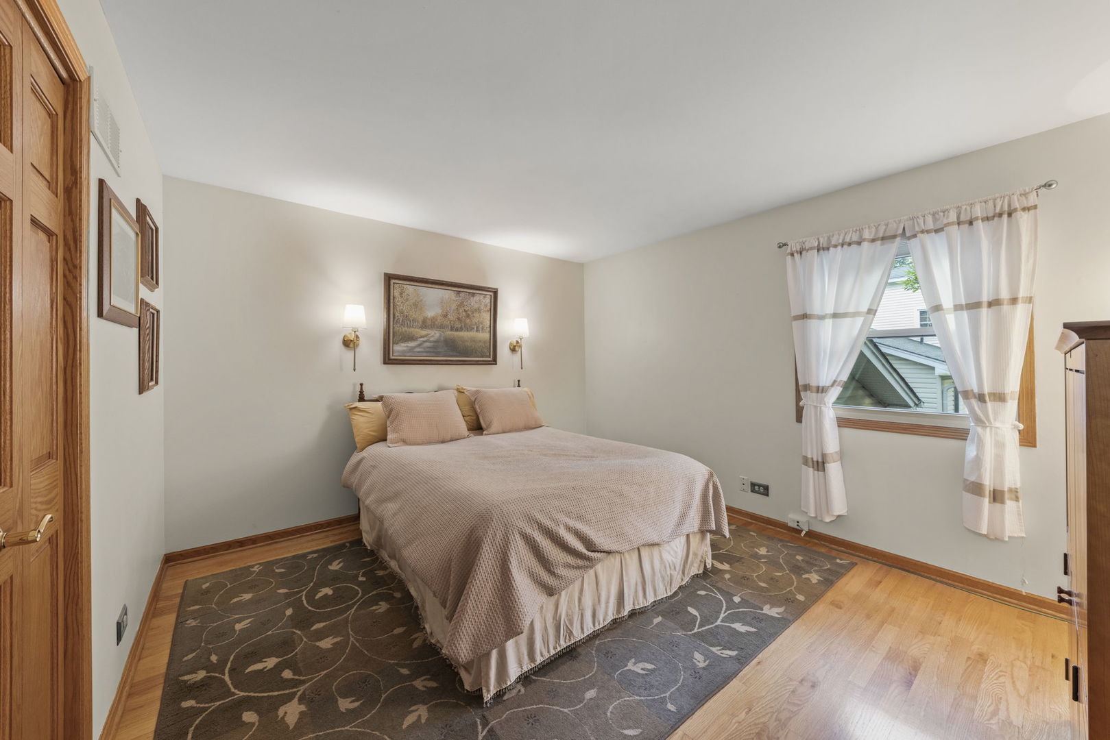 10S506 Whittington Lane, Naperville, IL 60564