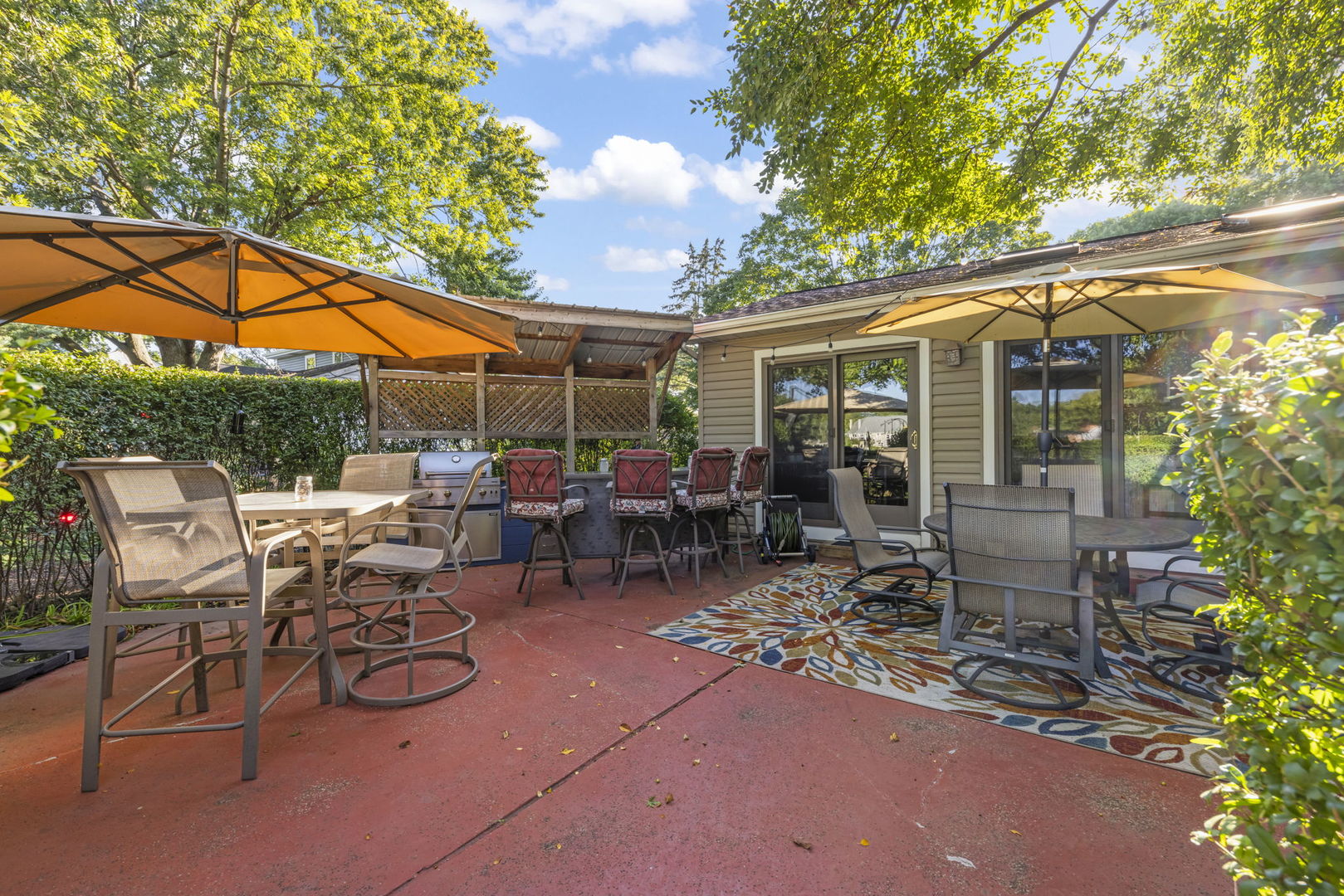 10S506 Whittington Lane, Naperville, IL 60564