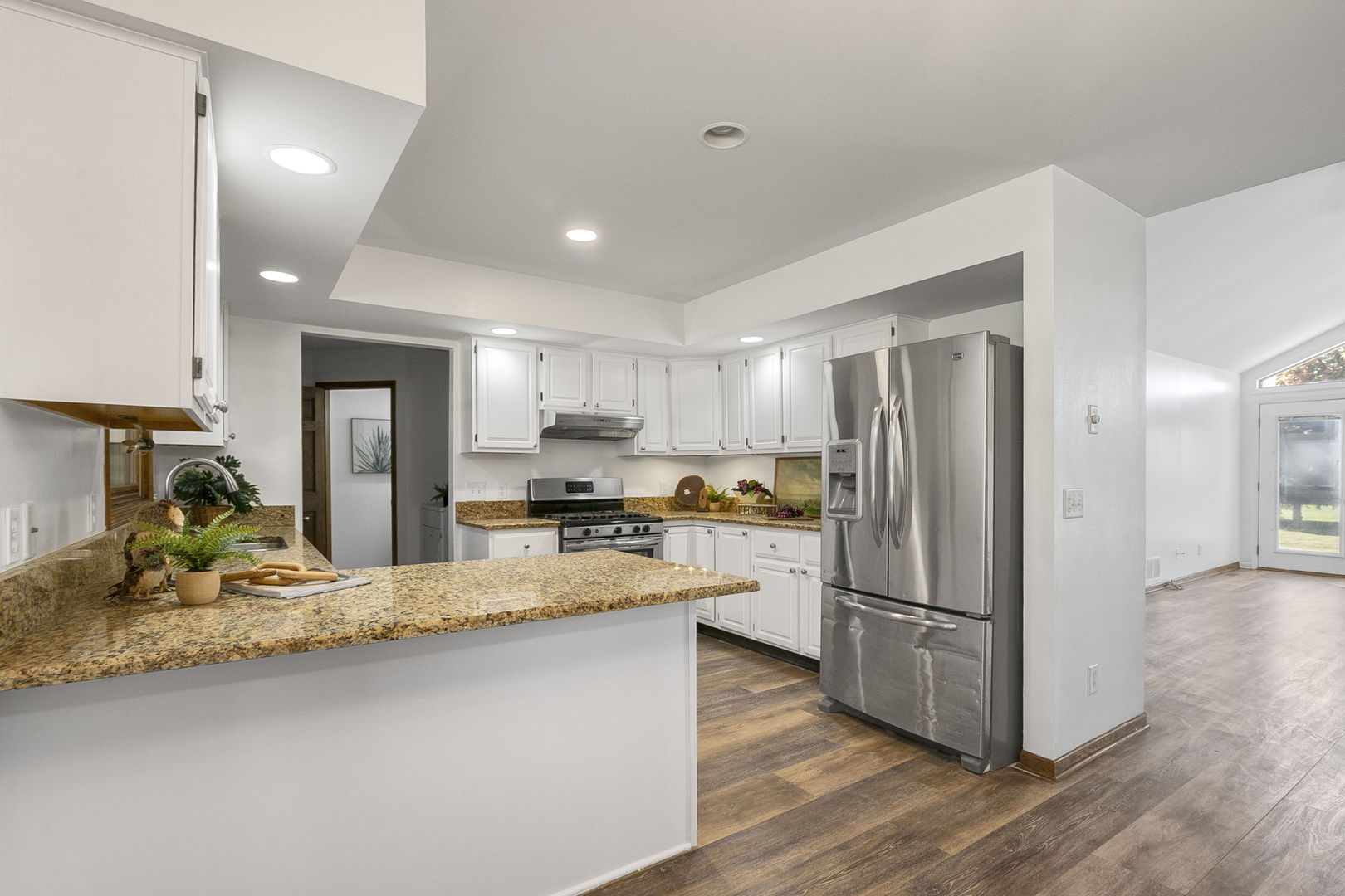 10201 FOX BLUFF Lane, Spring Grove, IL 60081