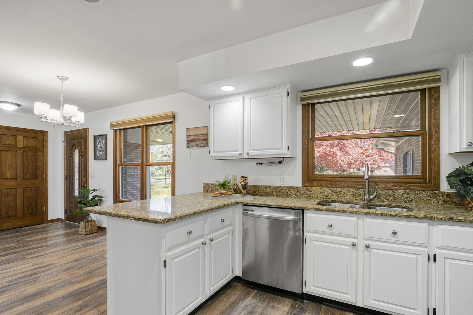 10201 FOX BLUFF Lane, Spring Grove, IL 60081