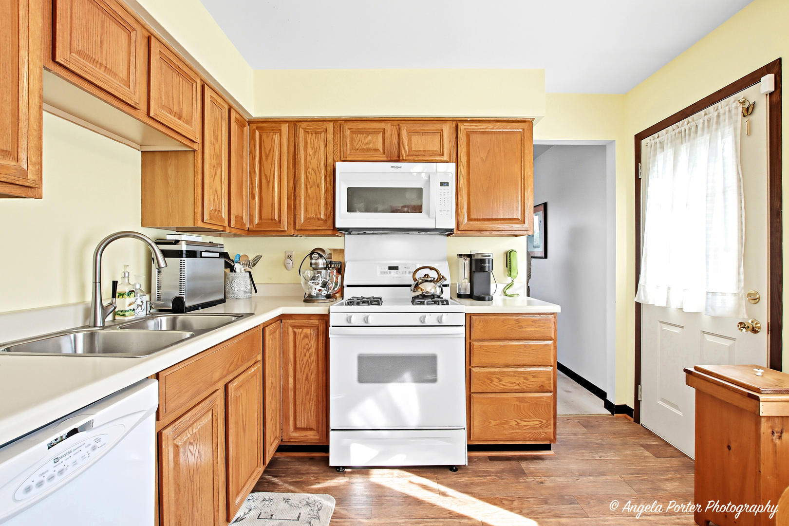 3045 20th Place, North Chicago, IL 60064