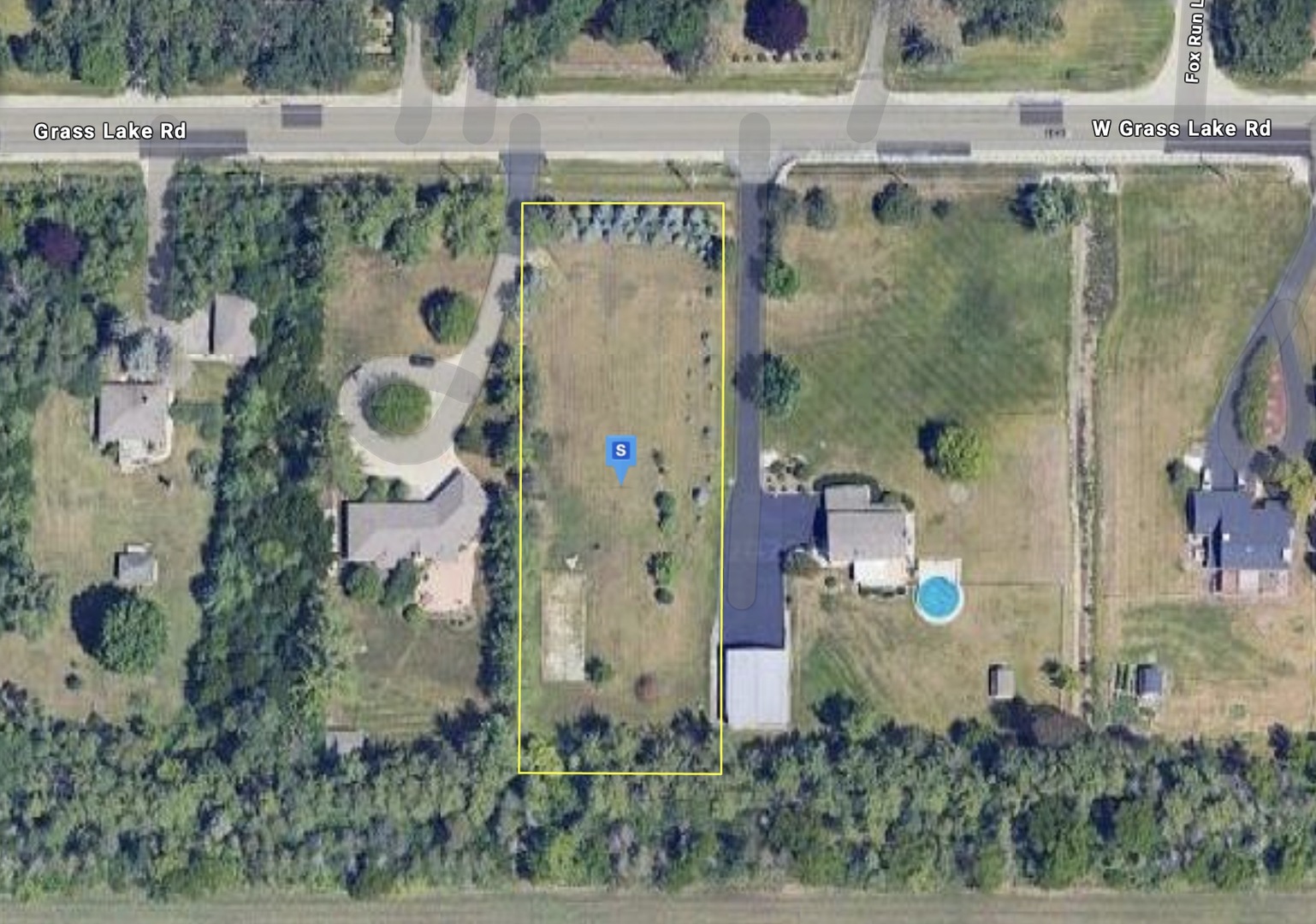 23901 W Grass Lake Road, Antioch, IL 60002