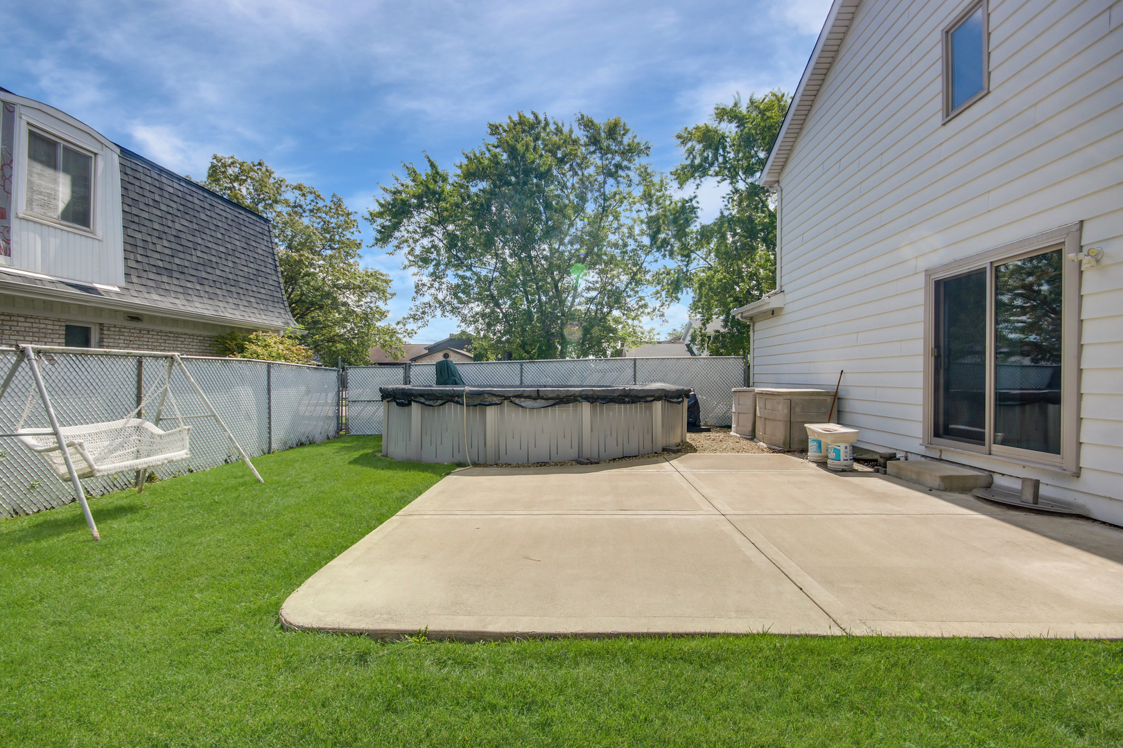 16909 Paxton Avenue, South Holland, IL 60473