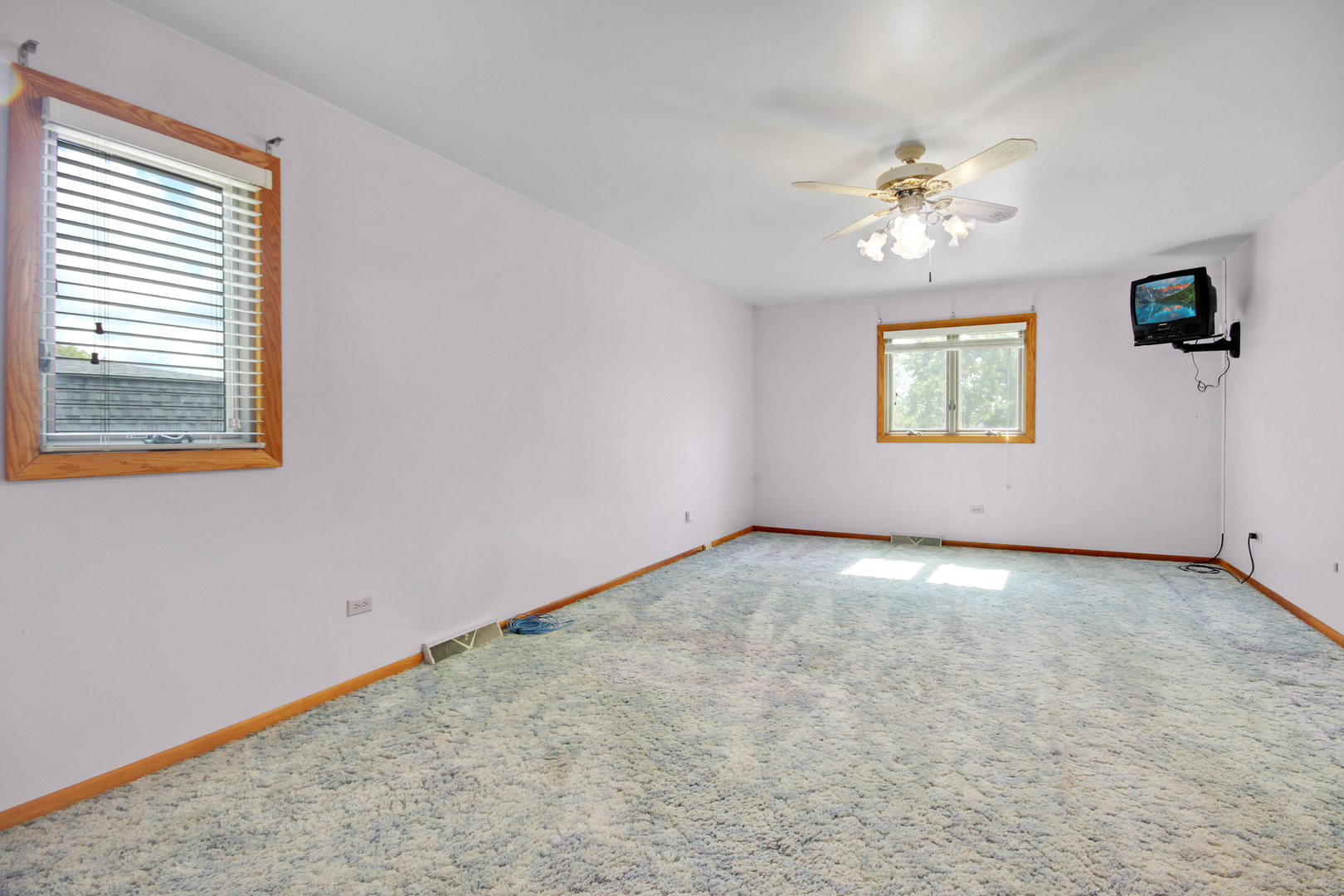 16909 Paxton Avenue, South Holland, IL 60473