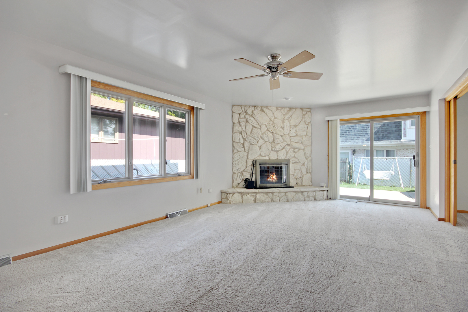 16909 Paxton Avenue, South Holland, IL 60473