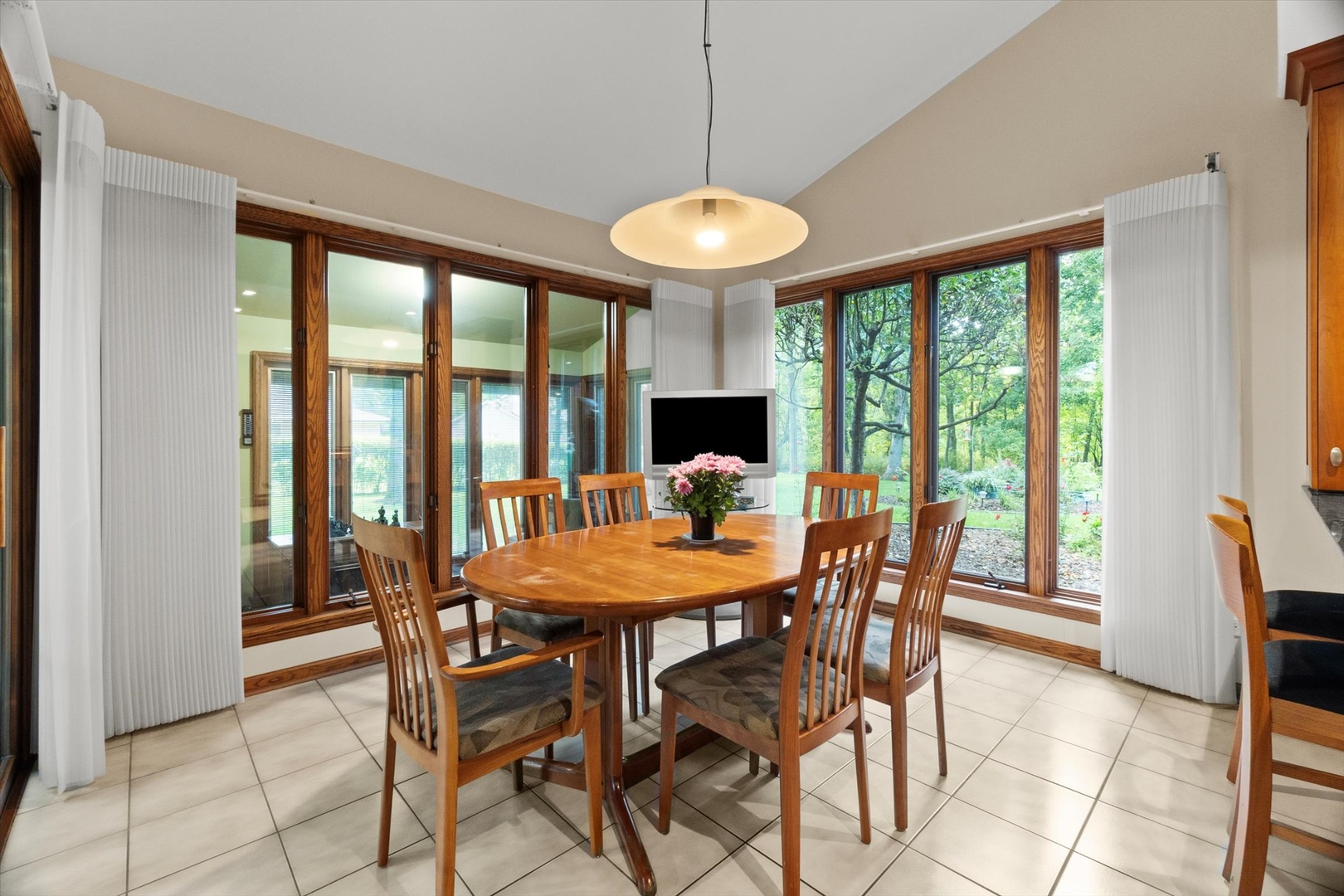 3540 Haweswood Court, Crete, IL 60417