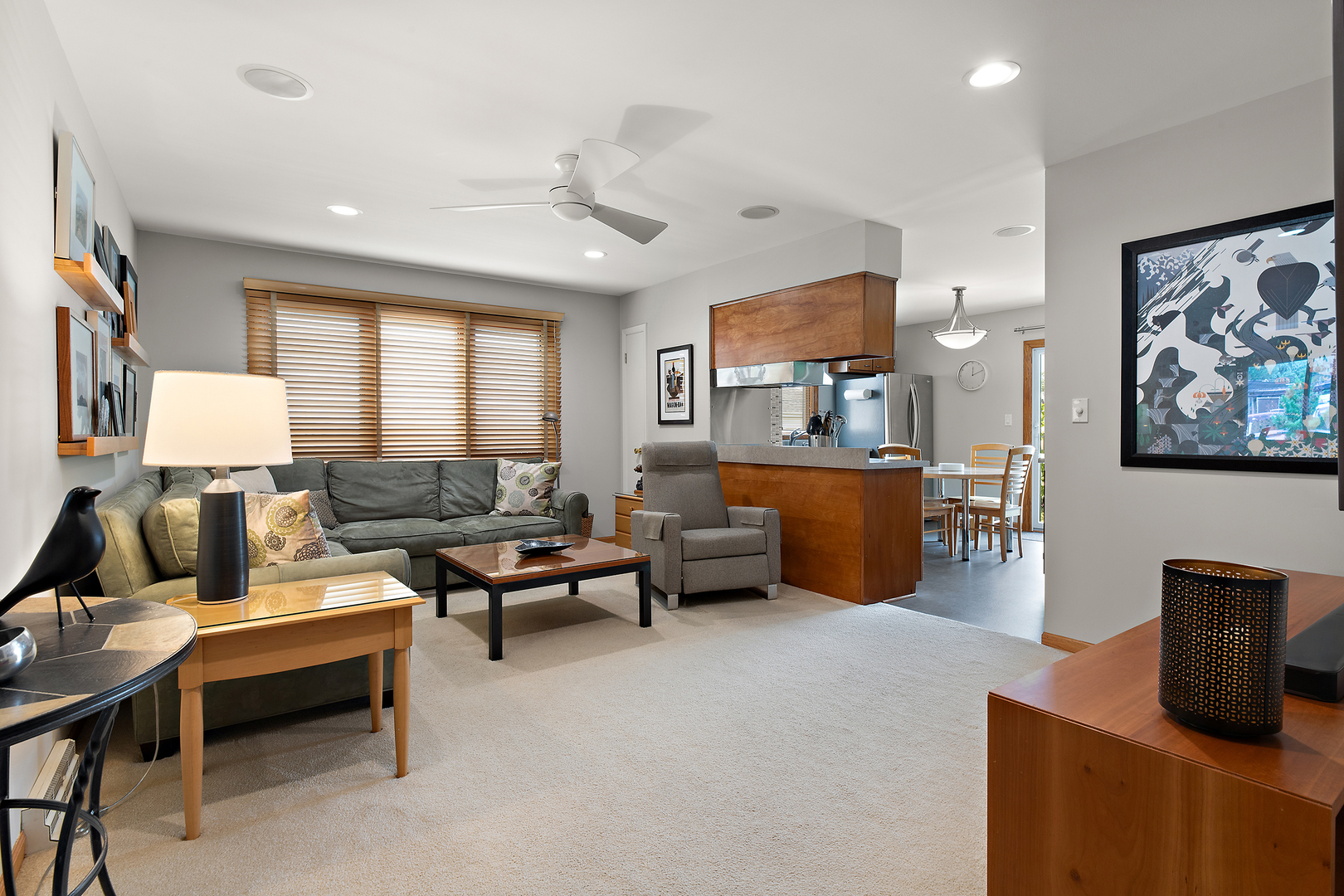 1822 E Cree Lane, Mount Prospect, IL 60056