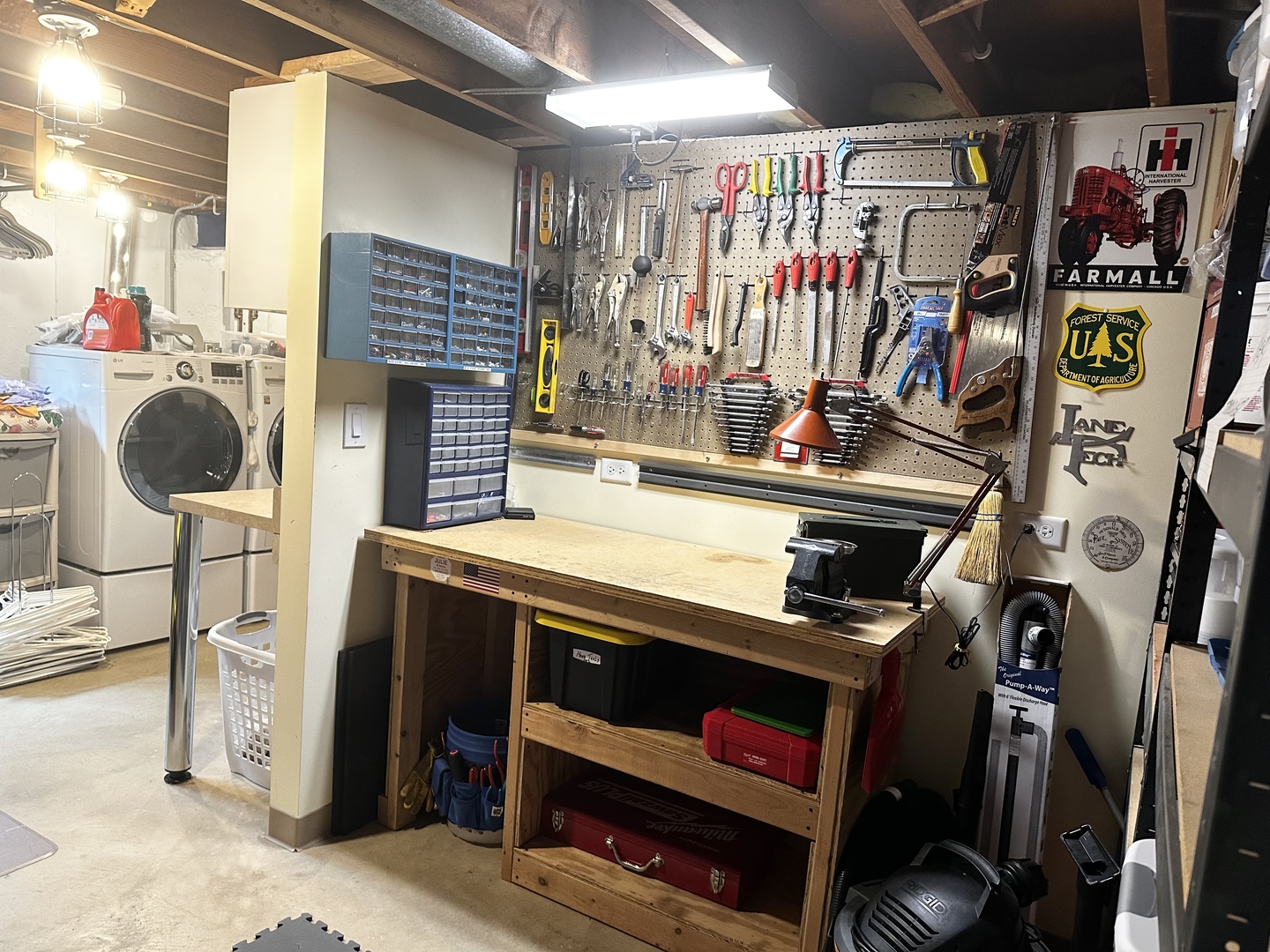 1822 E Cree Lane, Mount Prospect, IL 60056