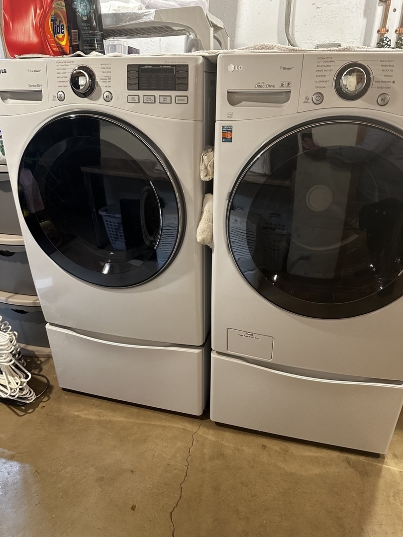 1822 E Cree Lane, Mount Prospect, IL 60056