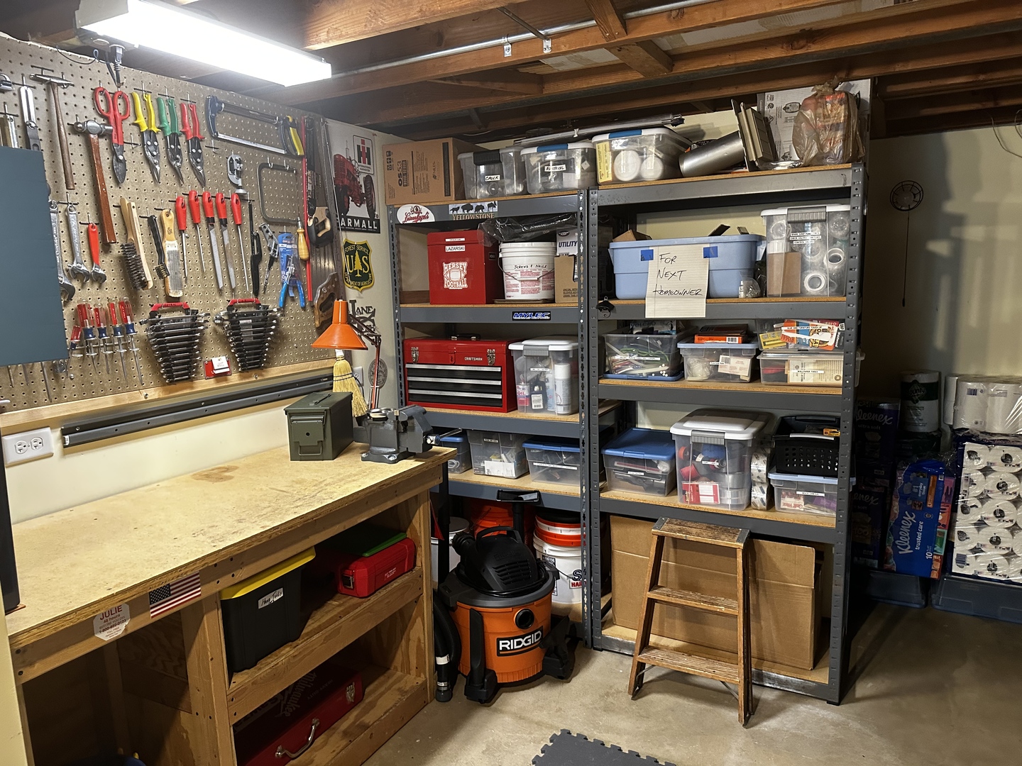 1822 E Cree Lane, Mount Prospect, IL 60056