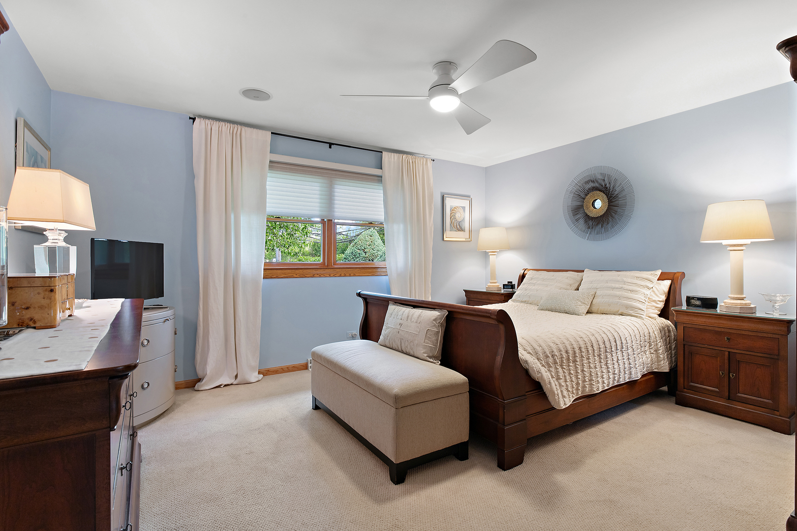 1822 E Cree Lane, Mount Prospect, IL 60056