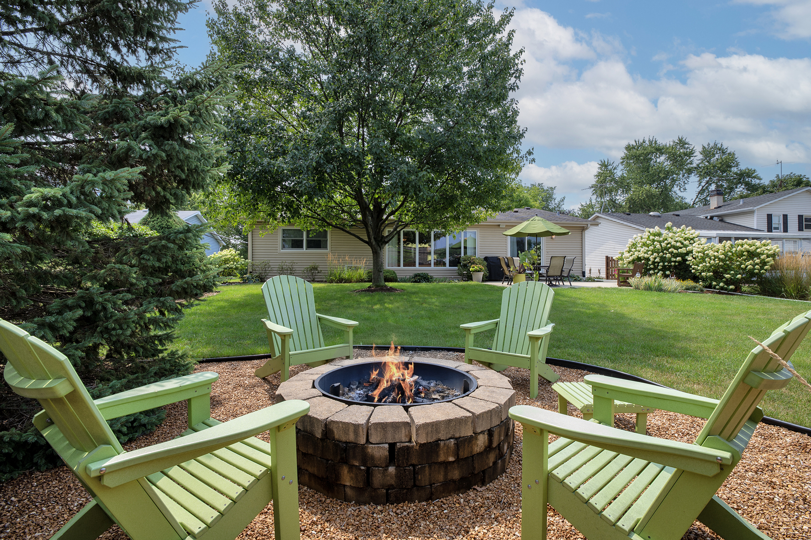 1822 E Cree Lane, Mount Prospect, IL 60056