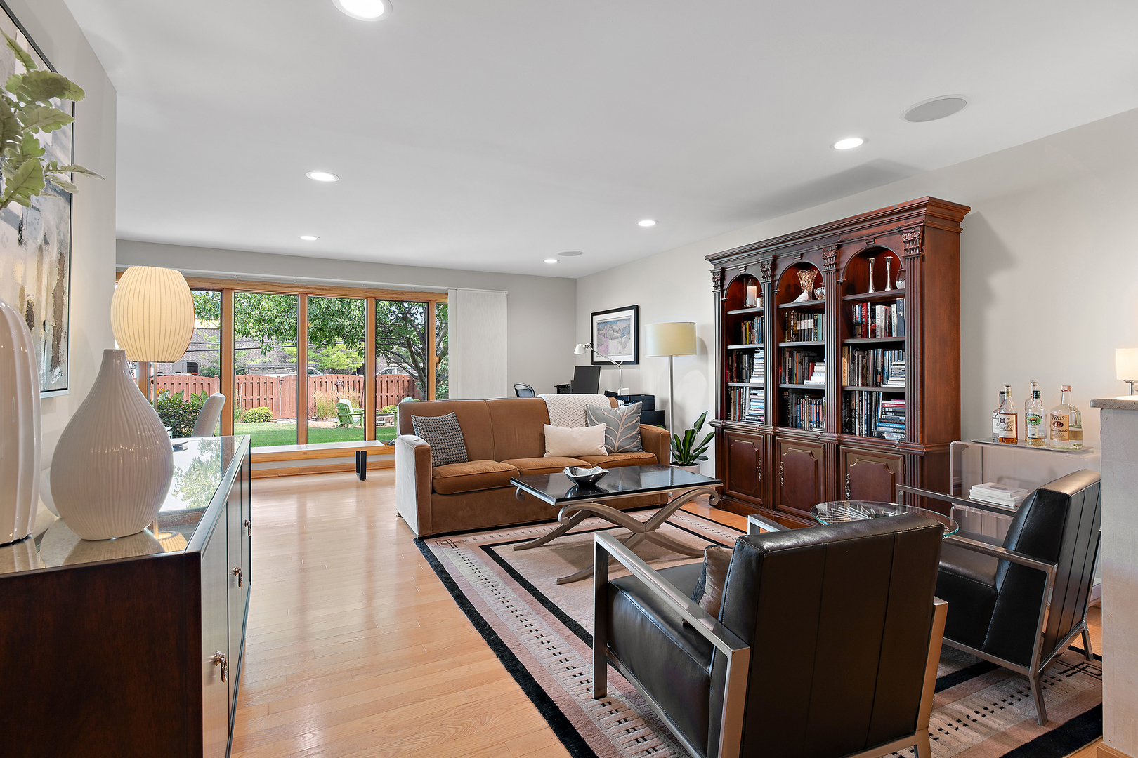 1822 E Cree Lane, Mount Prospect, IL 60056