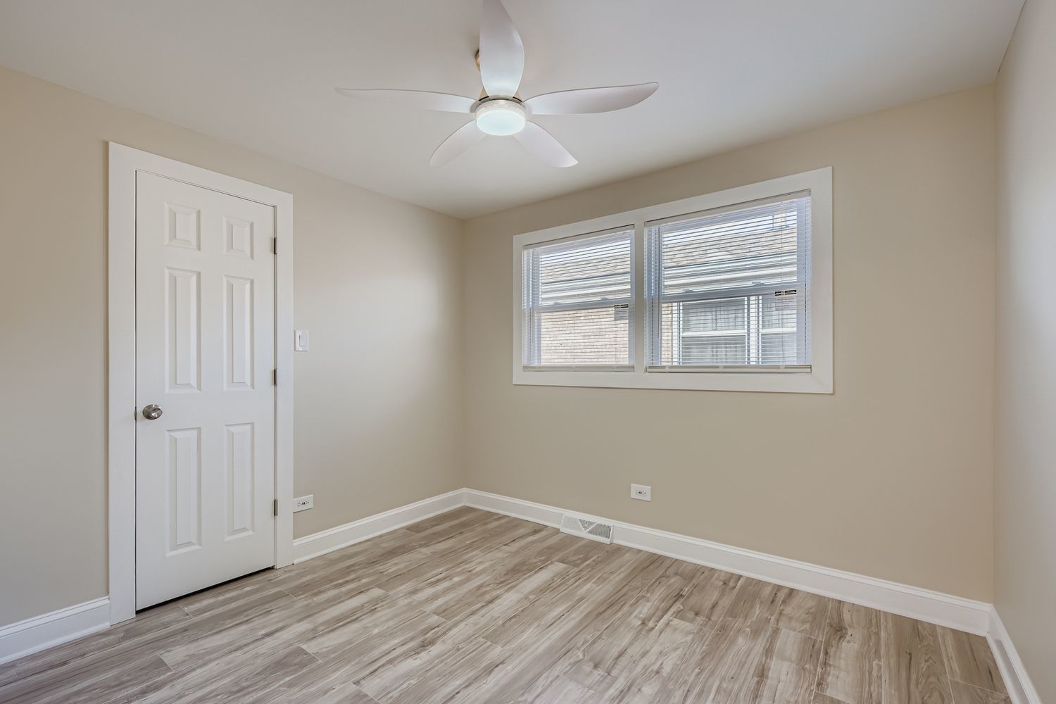 10046 S Indiana Avenue, Chicago, IL 60628