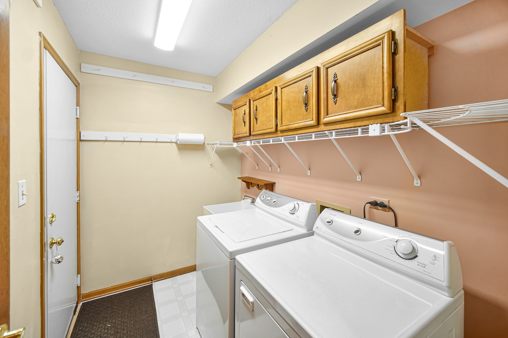 9378 Fox Run Circle, Frankfort, IL 60423