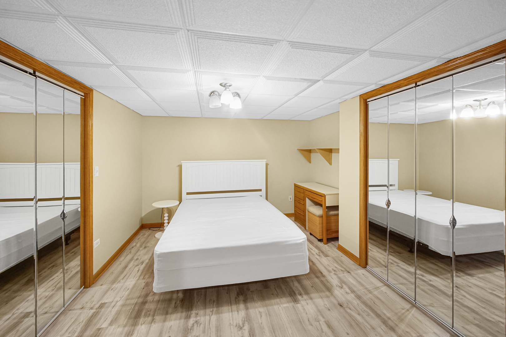 9378 Fox Run Circle, Frankfort, IL 60423