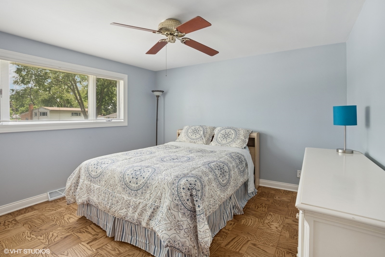 3N276 N Howard Avenue, Elmhurst, IL 60126