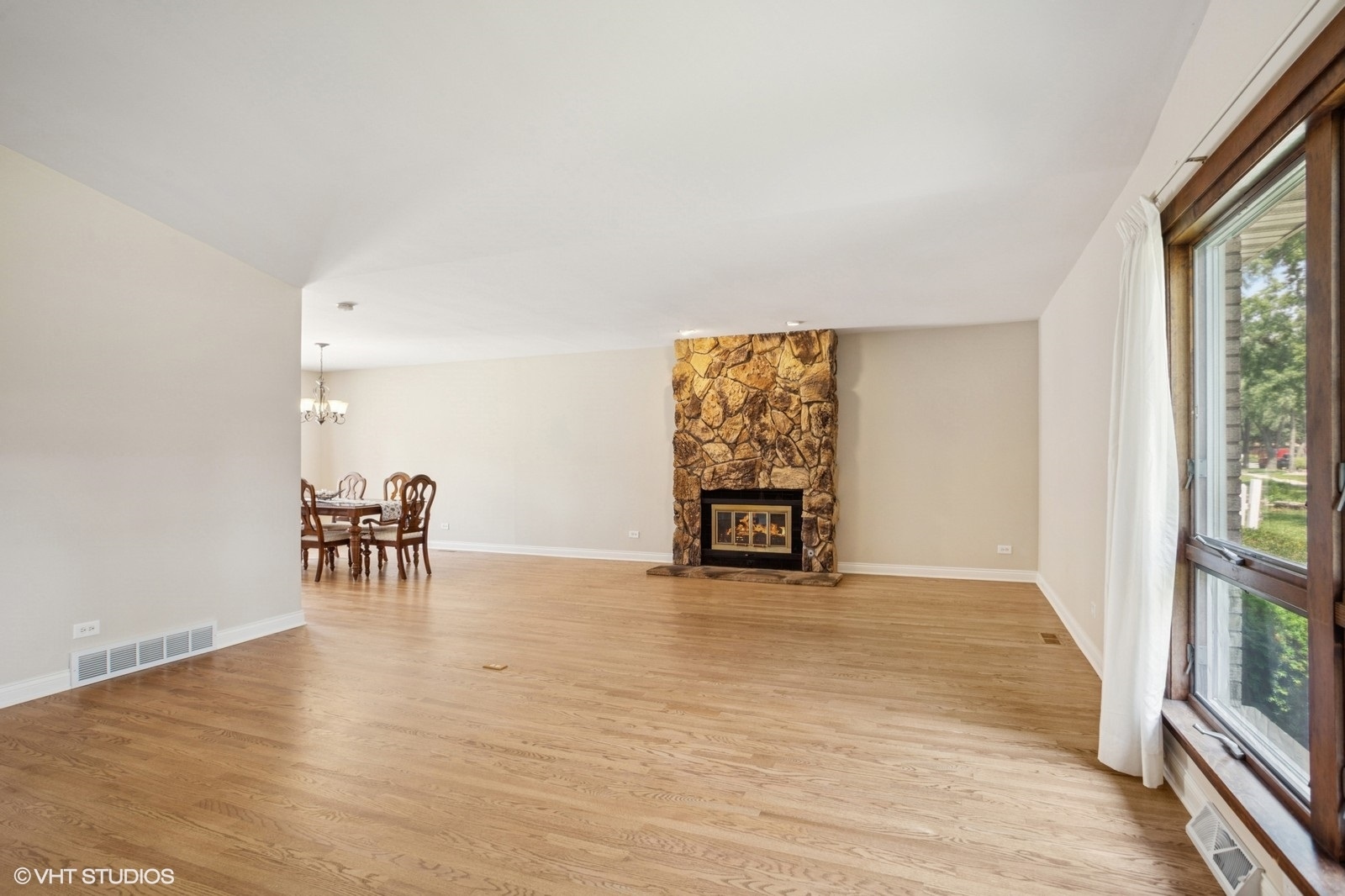 3N276 N Howard Avenue, Elmhurst, IL 60126