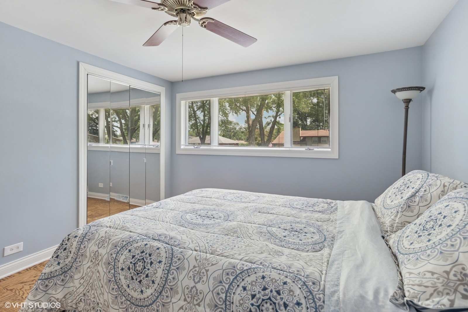 3N276 N Howard Avenue, Elmhurst, IL 60126