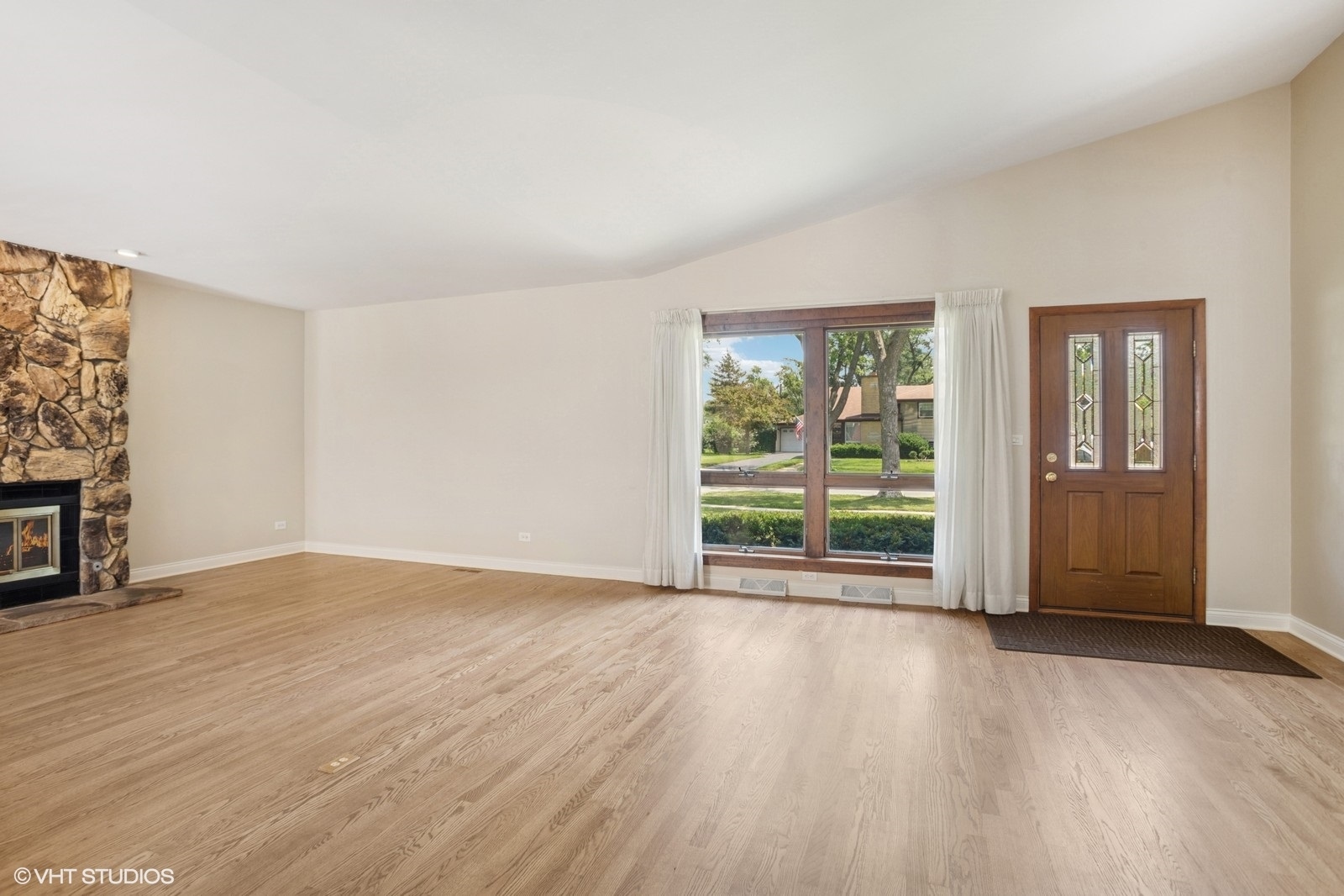 3N276 N Howard Avenue, Elmhurst, IL 60126