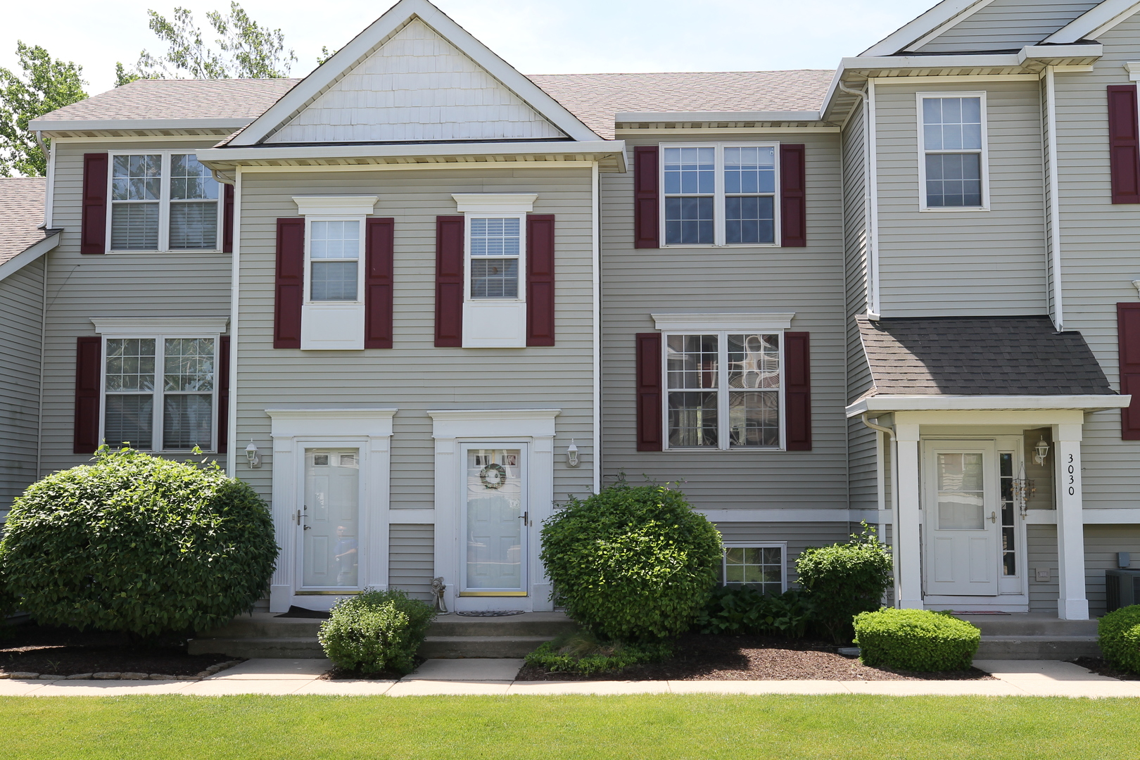 3032 Woodside Drive, Joliet, IL 60431