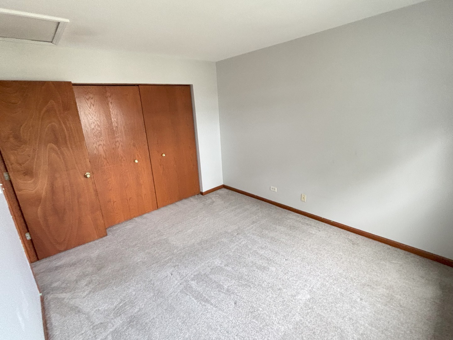 3032 Woodside Drive, Joliet, IL 60431