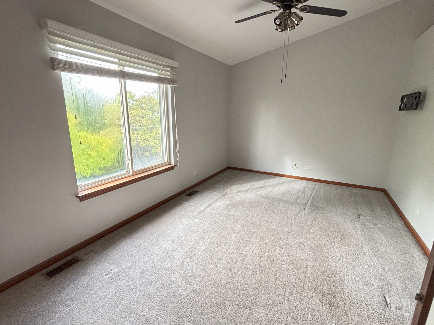 3032 Woodside Drive, Joliet, IL 60431