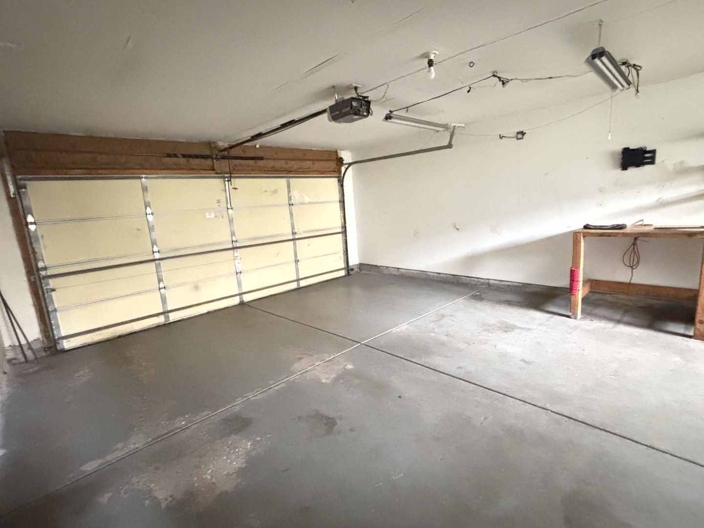 3032 Woodside Drive, Joliet, IL 60431