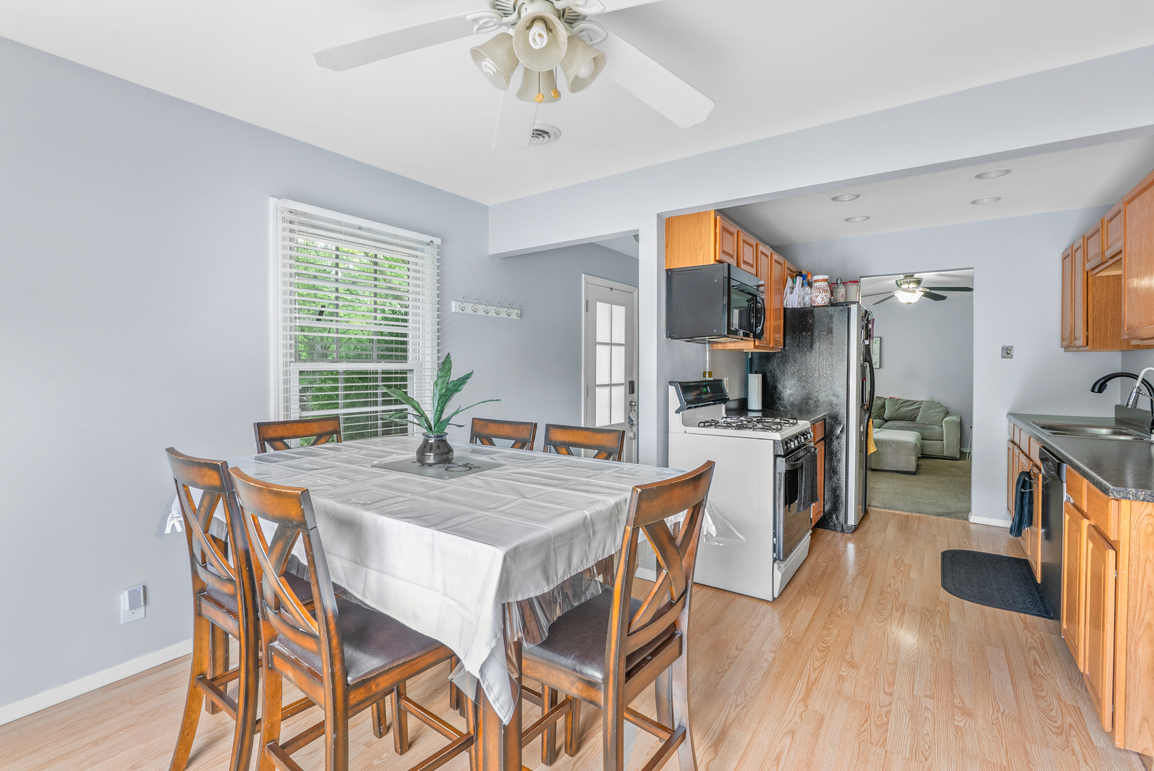 3 Ridgefield Road, Montgomery, IL 60538