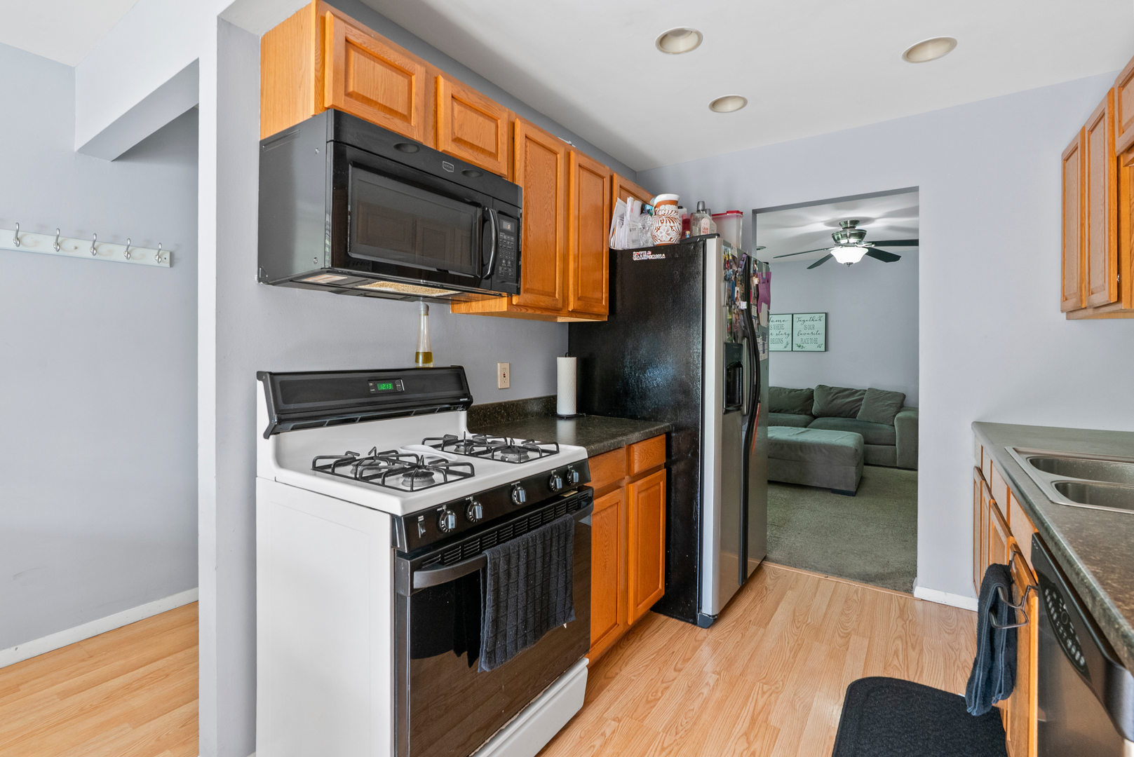 3 Ridgefield Road, Montgomery, IL 60538