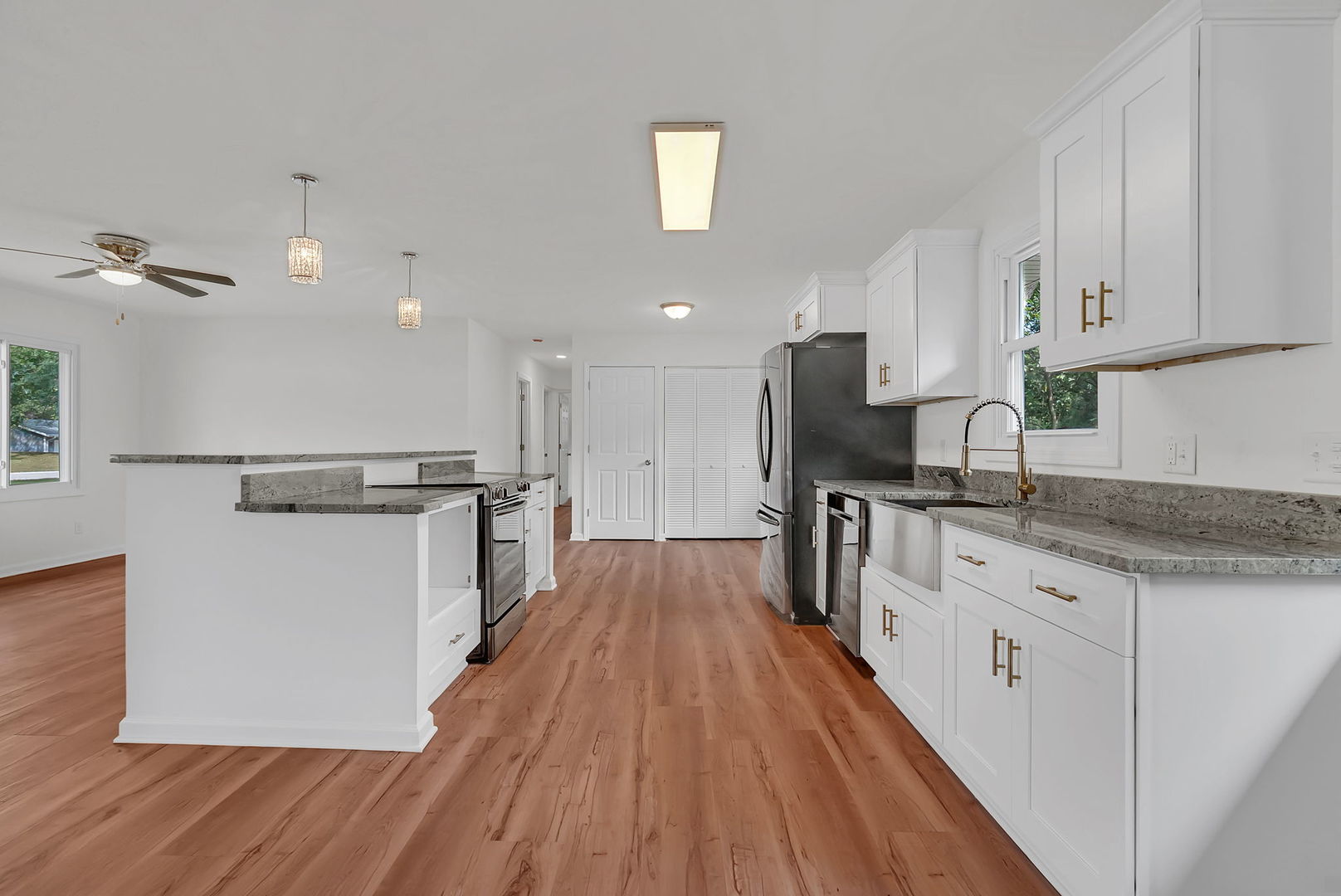 35737 Jay Drive, Custer Park, IL 60481