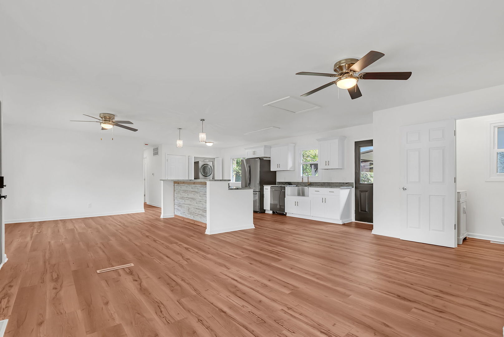 35737 Jay Drive, Custer Park, IL 60481