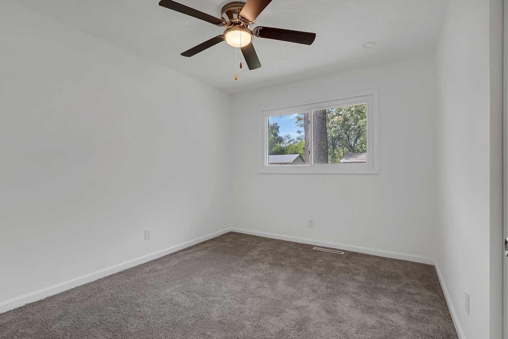 35737 Jay Drive, Custer Park, IL 60481