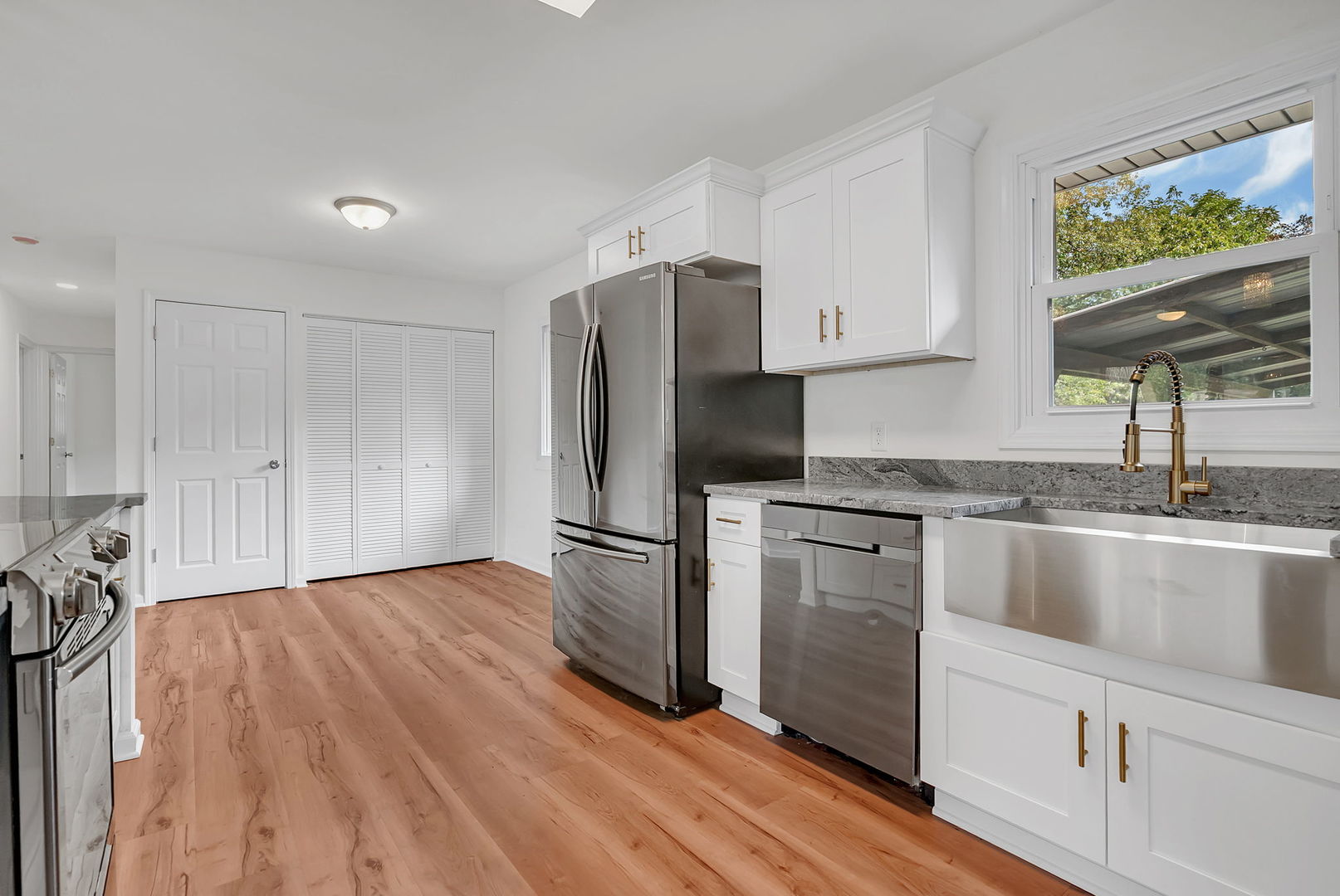 35737 Jay Drive, Custer Park, IL 60481